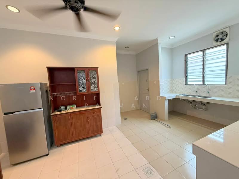 2-storey Terraced House for Rent in Nilai (Negeri Sembilan) - Norlela Abdul Rahman - Kitchen - PropertyGuru.com.my