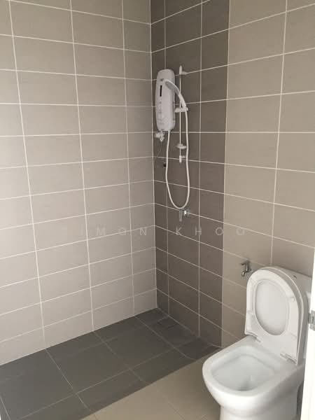 Terraced House for Sale in Bandar Saujana Putra (Tanjong Duabelas) - Simon Khoo - Bathroom - PropertyGuru.com.my