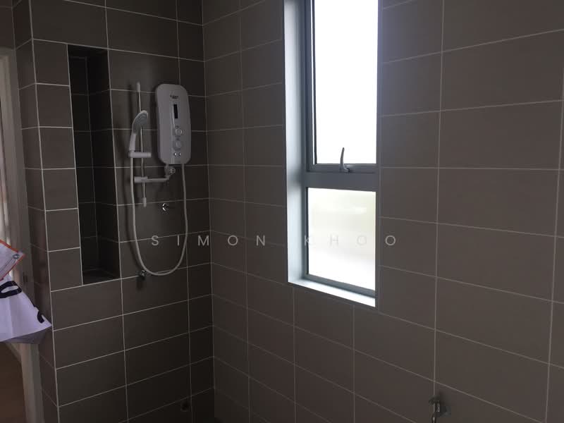 Rumah Teres untuk Dijual di Bandar Tropicana Aman (Telok Panglima Garang) - Simon Khoo - Bathroom - PropertyGuru.com.my