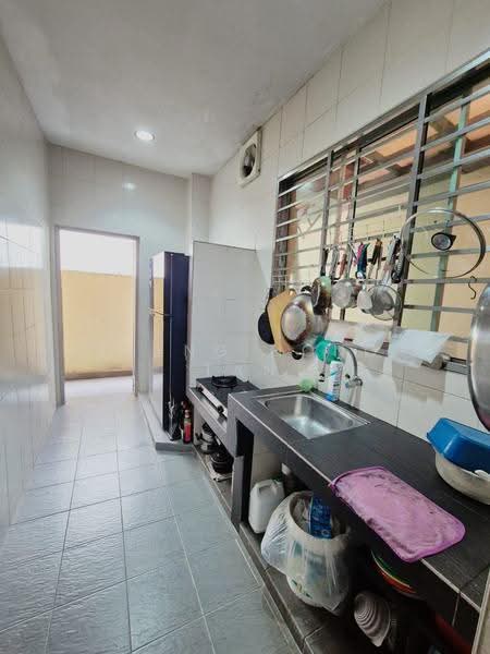 Rumah Berkembar untuk Dijual di Gombak (Selangor) - Zheng Hong Tan - Kitchen - PropertyGuru.com.my