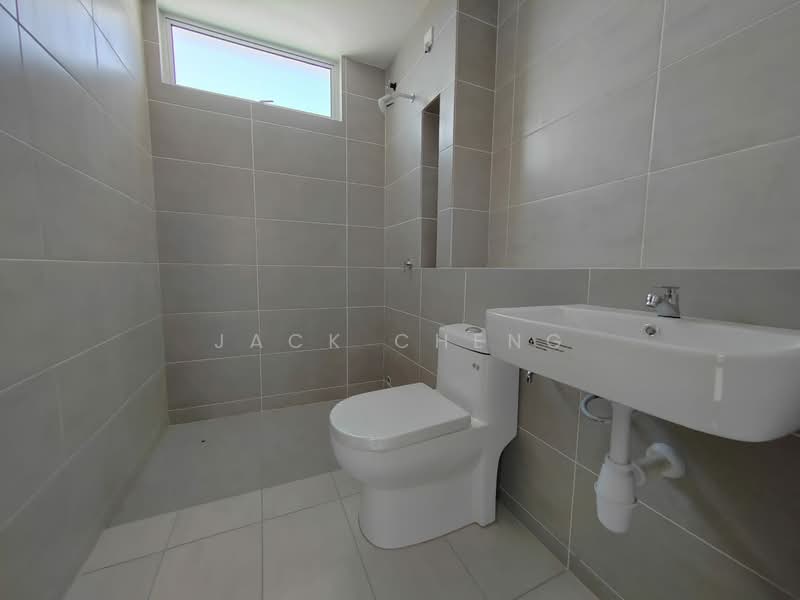 Taman Sari Alamanda , Sungai Choh , Rawang untuk Untuk Dijual - RM 480,000, Apr 2026 - Bathroom - PropertyGuru.com.my