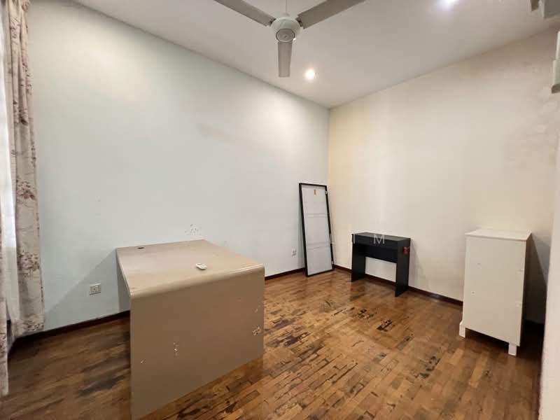 2-storey Terraced House for Sale in Kota Damansara (Selangor) - Esther Lim - Study - PropertyGuru.com.my