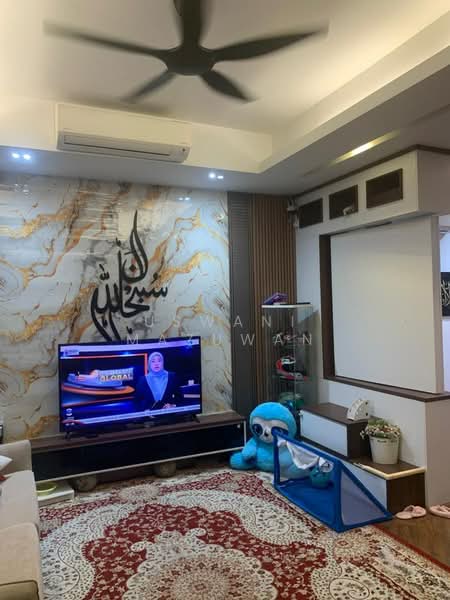 Terraced House for Rent in Bandar Puteri Puchong (Puchong) - Uswani Mazuwan - Living Room - PropertyGuru.com.my