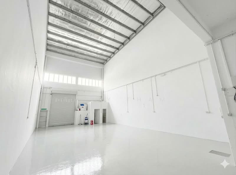 Terrace Factory for Sale in Taman Perindustrian Puchong Utama (Seksyen 2) (Puchong) - Teddy Tham - Interior - PropertyGuru.com.my