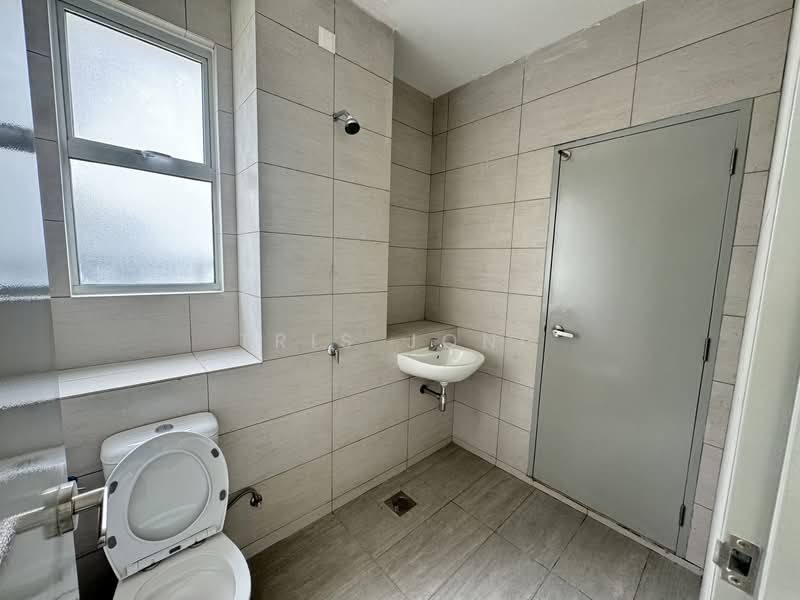 2-storey Terraced House for Sale in Amverton Hills (Sungai Buloh) - Tris Jong - PropertyGuru.com.my