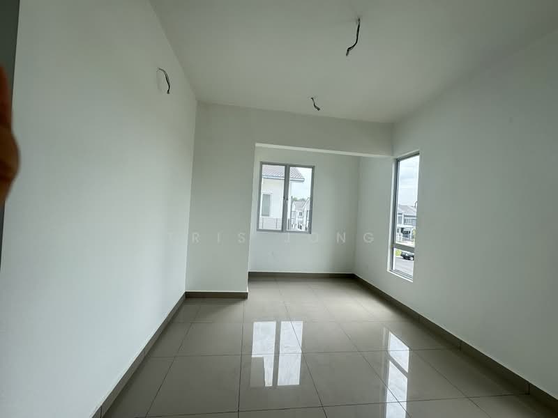 2-storey Terraced House for Sale in Amverton Hills (Sungai Buloh) - Tris Jong - PropertyGuru.com.my