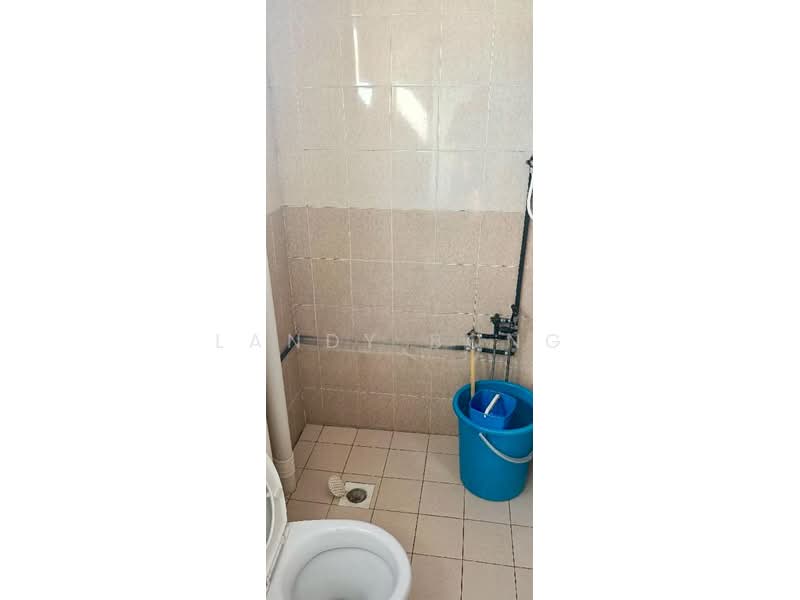 Relau Vista Apartment untuk Untuk Dijual - RM 360,000, Apr 2026 - Bathroom - PropertyGuru.com.my