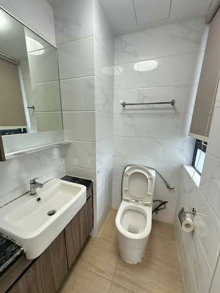 Service Residence for Rent at Country Garden Central Park - Ruby Liang - Bathroom - PropertyGuru.com.my