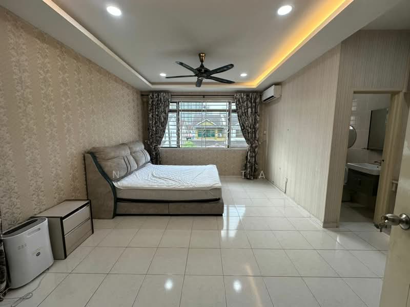 Taman Mount Austin untuk Untuk Disewa - RM 2,650 /bulan, Apr 2026 - Bedroom - PropertyGuru.com.my