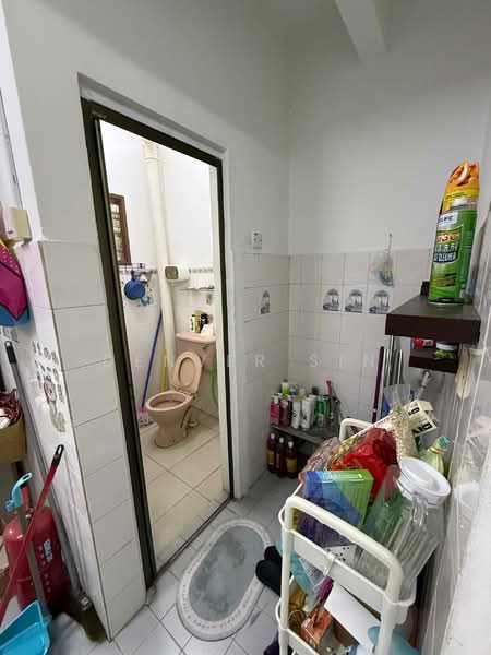 2-storey Terraced House for Sale in Taman Taming Jaya (Balakong) - Denver Sin - Bathroom - PropertyGuru.com.my