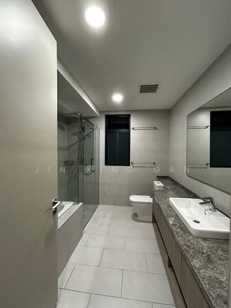 Kondominium untuk Disewa di Residensi Astrea - Josh Gan - Bathroom - PropertyGuru.com.my