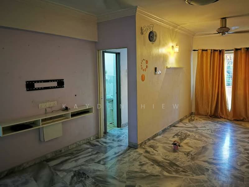 Apartment for Sale at Sri Ros Apartment - Kayden Hiew - Living Room - PropertyGuru.com.my
