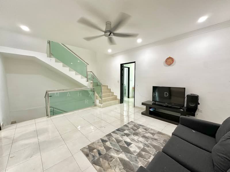 Taman Bangi Avenue untuk Untuk Dijual - RM 650,000, Apr 2026 - Living Room - PropertyGuru.com.my