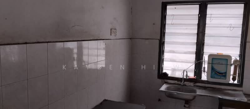 Apartment for Sale at Sri Ros Apartment - Kayden Hiew - Kitchen - PropertyGuru.com.my