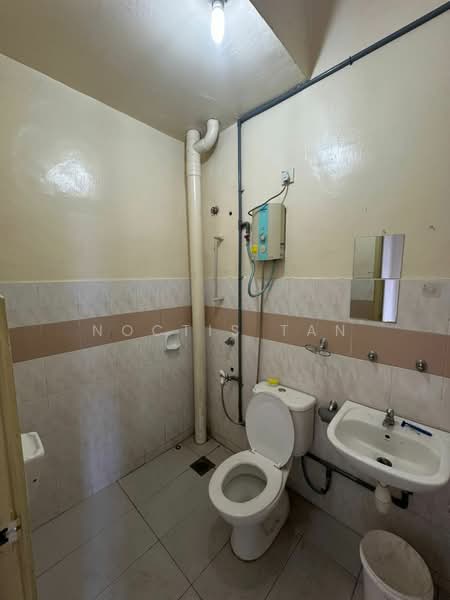 2-storey Terraced House for Sale in Bandar Seri Alam (Masai) - Noctis Tan - Bathroom - PropertyGuru.com.my