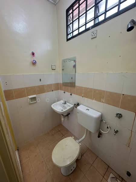 2-storey Terraced House for Sale in Bandar Seri Alam (Masai) - Noctis Tan - Bathroom - PropertyGuru.com.my