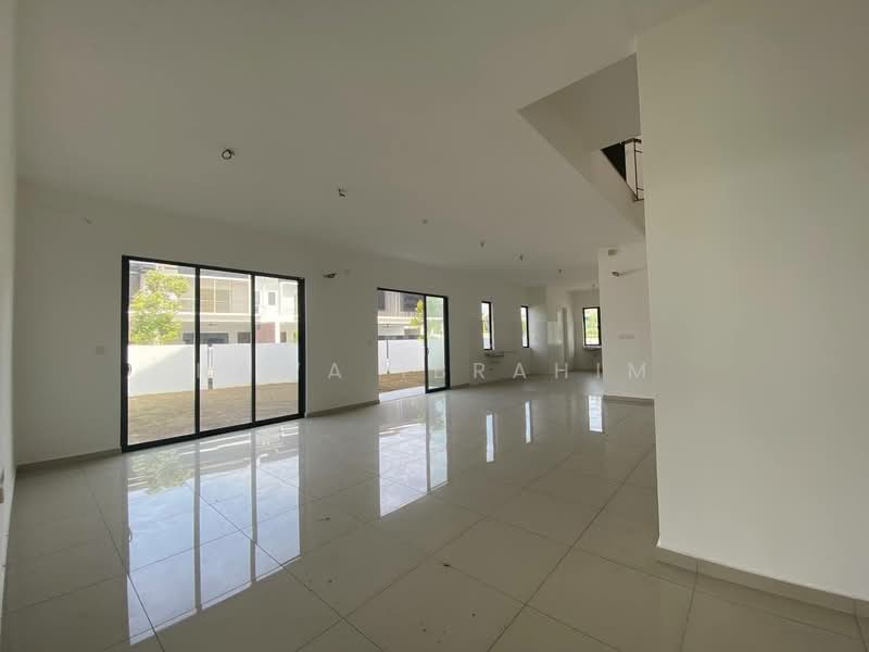 Hijayu 2 Resort Home Bandar Sri Sendayan untuk Untuk Dijual - RM 890,000, Apr 2026 - Living Room - PropertyGuru.com.my