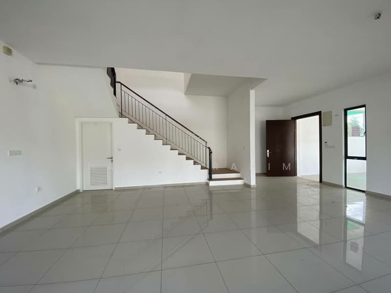 Hijayu 2 Resort Home Bandar Sri Sendayan untuk Untuk Dijual - RM 890,000, Apr 2026 - Living Room - PropertyGuru.com.my