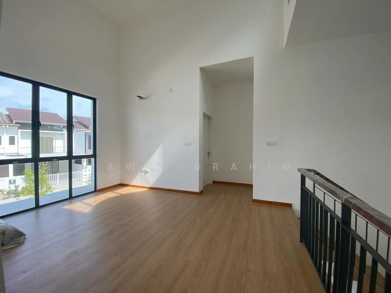 Hijayu 2 Resort Home Bandar Sri Sendayan untuk Untuk Dijual - RM 890,000, Apr 2026 - Living Room - PropertyGuru.com.my