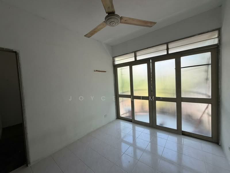 For Rent - Desa Rahmat (Graceland Villa)