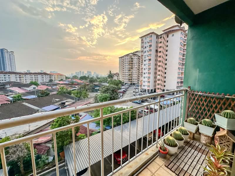 Apartment for Sale at Sri Pinang Villa - Ashraf Azwan - Balcony - PropertyGuru.com.my