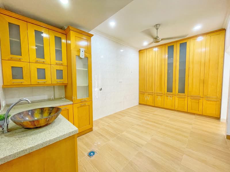 2.5-storey Terraced House for Sale in Putrajaya (Putrajaya) - Ashraf Azwan - Kitchen - PropertyGuru.com.my