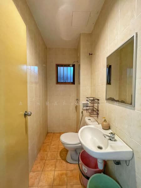 2.5-storey Terraced House for Sale in Putrajaya (Putrajaya) - Ashraf Azwan - Bathroom - PropertyGuru.com.my