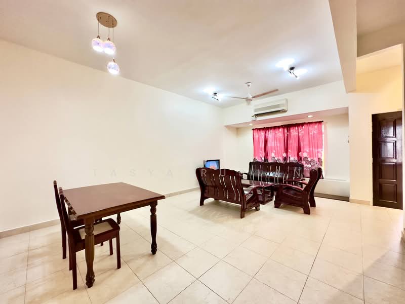 2-storey Terraced House for Sale in Desa Coalfields (Ijok) - Tasya Ruslan - Living Room - PropertyGuru.com.my