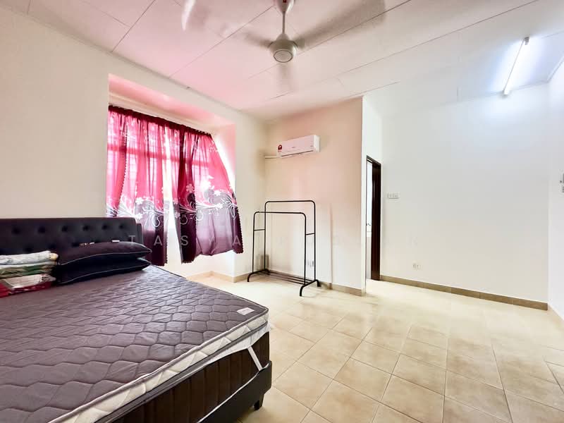 2-storey Terraced House for Sale in Desa Coalfields (Ijok) - Tasya Ruslan - PropertyGuru.com.my