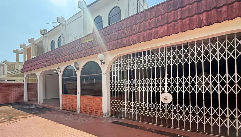 Semi-Detached House for Sale in Island Glades (Jelutong) - Li Fang - Exterior - PropertyGuru.com.my