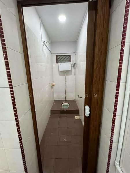 Taman Johor Jaya untuk Untuk Dijual - RM 428,000, Apr 2026 - Bathroom - PropertyGuru.com.my
