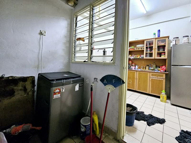 Apartment for Sale at Pangsapuri Mawar - Zul Syafiq - Kitchen - PropertyGuru.com.my