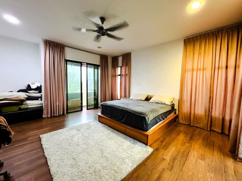 Bungalow for Sale in Seksyen 7 (Shah Alam) - Fauzi Abdullah - Bedroom - PropertyGuru.com.my