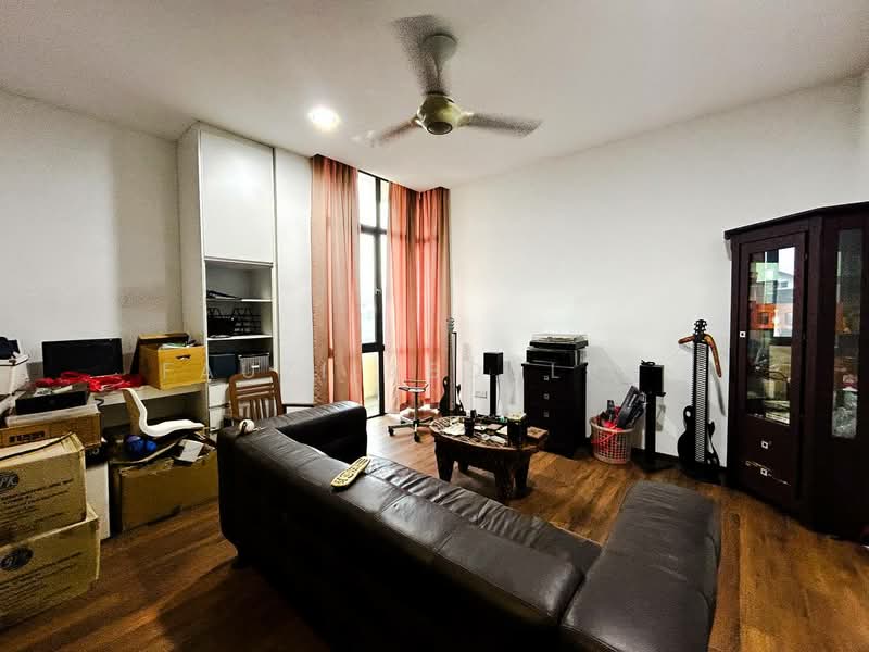 Bungalow for Sale in Seksyen 7 (Shah Alam) - Fauzi Abdullah - Living Room - PropertyGuru.com.my