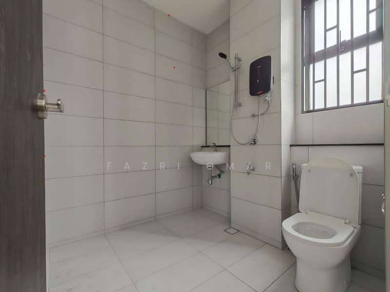 2-storey Terraced House for Sale in Elmina (Shah Alam) - Fazri Omar - Bathroom - PropertyGuru.com.my