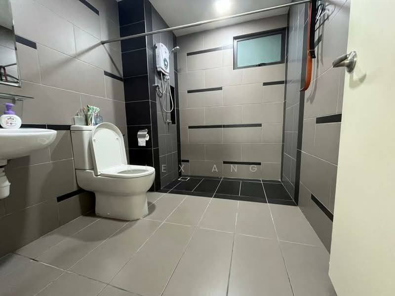 Condominium for Sale at The Z Residence - Alex Ang - Bathroom - PropertyGuru.com.my