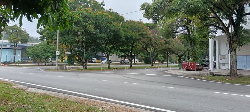 Factory for Rent in Taman Bukit Serdang (Seri Kembangan) - Poh Har Chew - Exterior - PropertyGuru.com.my