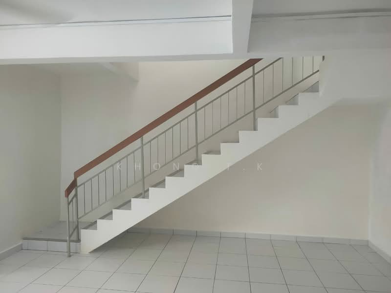 2-storey Terraced House for Sale in Bandar Bukit Tinggi (Klang) - Khong T.K - Living Area - PropertyGuru.com.my