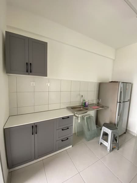 Kondominium untuk Disewa di Fairview Residence - Shing Lam - Kitchen - PropertyGuru.com.my