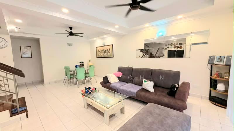 Rumah Teres 2-Tingkat untuk Disewa di TAMAN PUCHONG UTAMA (Puchong) - Wendy Chin - Living Room - PropertyGuru.com.my