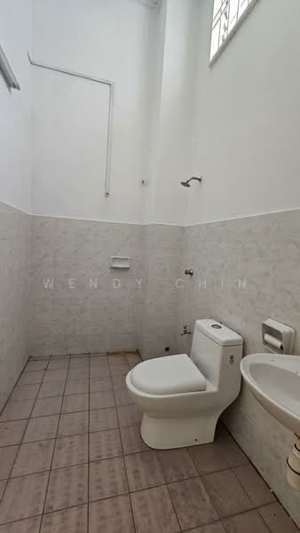 Rumah Teres 2-Tingkat untuk Disewa di TAMAN PUCHONG UTAMA (Puchong) - Wendy Chin - Bathroom - PropertyGuru.com.my