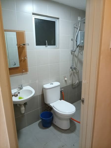 Apartment for Rent at Pangsapuri Bayu Suria (Summerfields Apartments) - Grace Tham - Bathroom - PropertyGuru.com.my