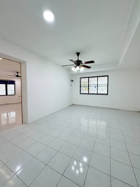 2-storey Terraced House for Sale in Taman Johor Jaya (Johor Bahru) - Marcus Tey - Living Room - PropertyGuru.com.my