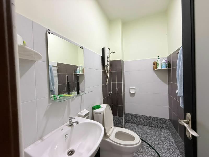 2-storey Terraced House for Sale in Iskandar Puteri (Nusajaya) (Johor) - Julie Yew - Bathroom - PropertyGuru.com.my