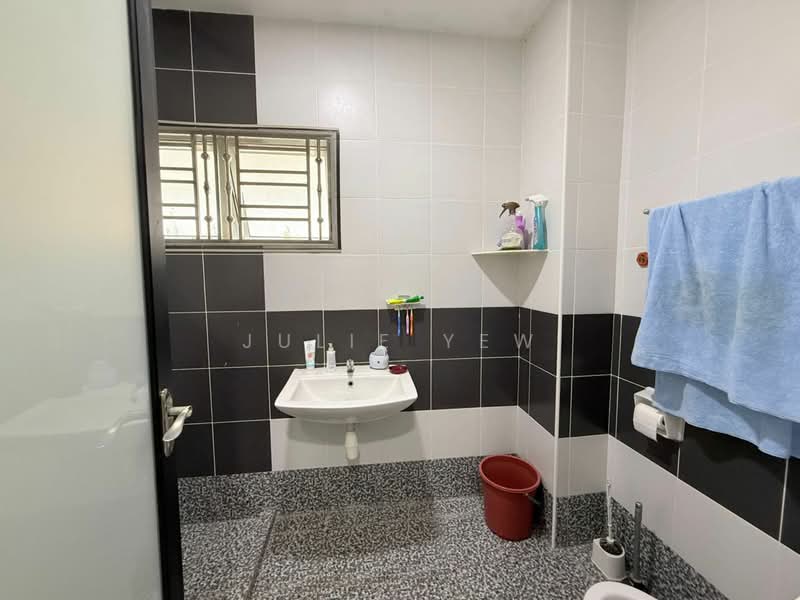 2-storey Terraced House for Sale in Iskandar Puteri (Nusajaya) (Johor) - Julie Yew - Bathroom - PropertyGuru.com.my