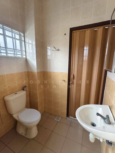 Rumah Berkembar untuk Dijual di Klang (Selangor) - Joshvinder Singh - Bathroom - PropertyGuru.com.my