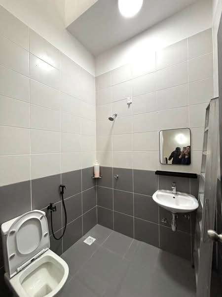 Eco Botanic untuk Untuk Disewa - RM 4,500 /bulan, Apr 2026 - Bathroom - PropertyGuru.com.my