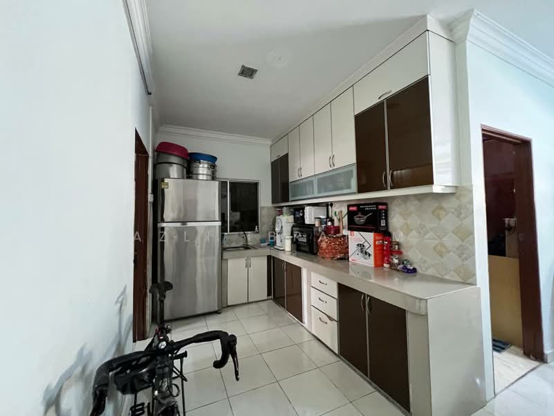 Bungalow for Sale in Taman Batu Muda (Batu Caves) - Azli Ibrahim - Kitchen - PropertyGuru.com.my