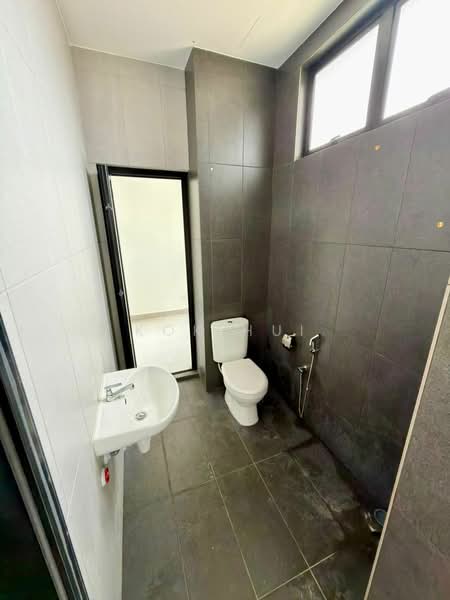 2-storey Terraced House for Sale in Setia Eco Cascadia (Tebrau) - Kok Hui - Bathroom - PropertyGuru.com.my