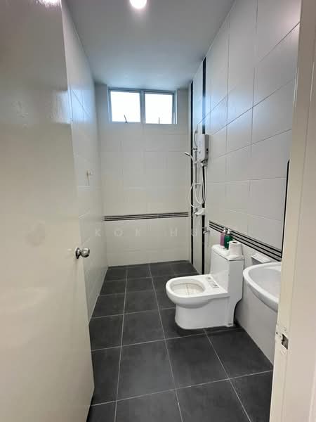3-storey Terraced House for Sale in Setia Eco Cascadia (Tebrau) - Kok Hui - Bathroom - PropertyGuru.com.my